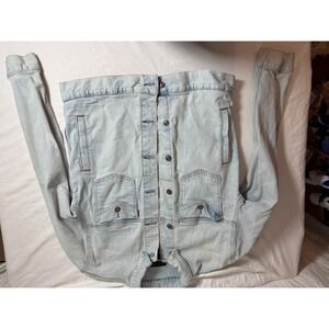 Express Womens Light Wash Denim Trucker Jacket Blue Small 4 Pocket Button Front